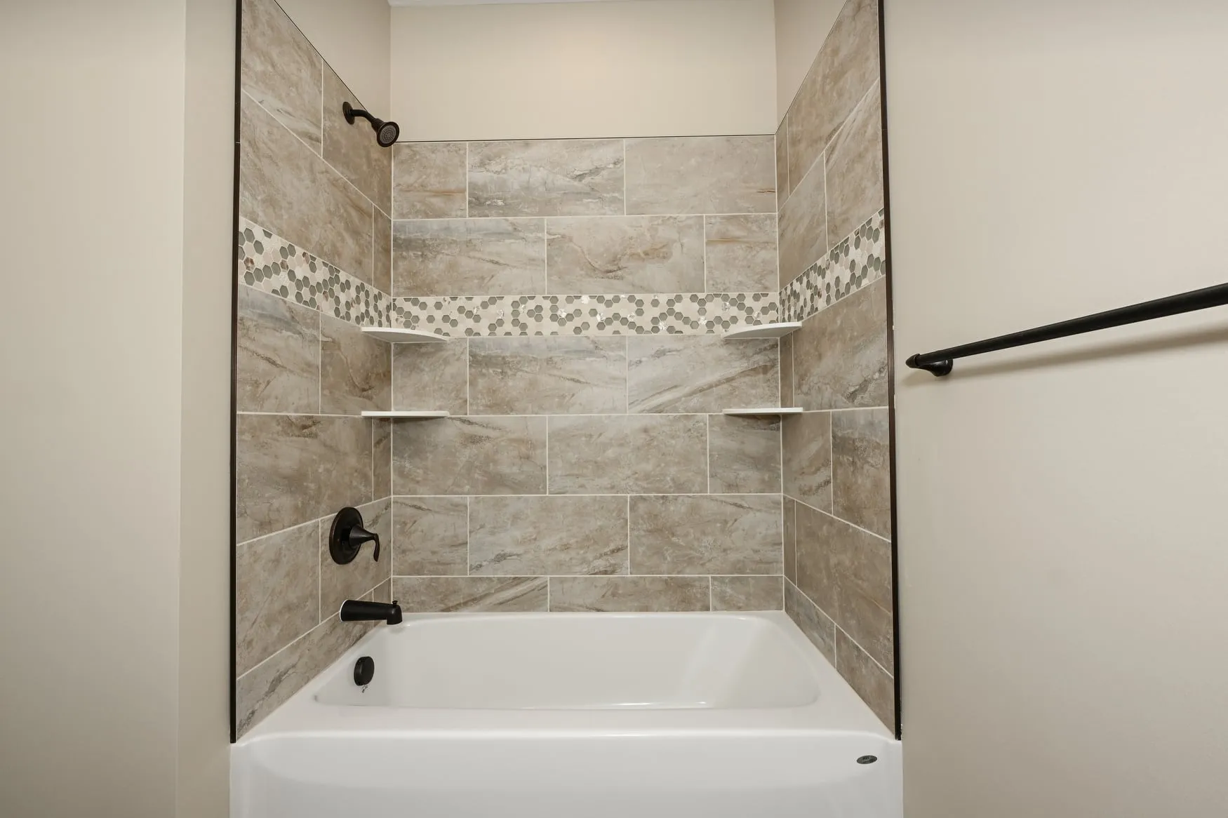 Tiled tub and shower surround