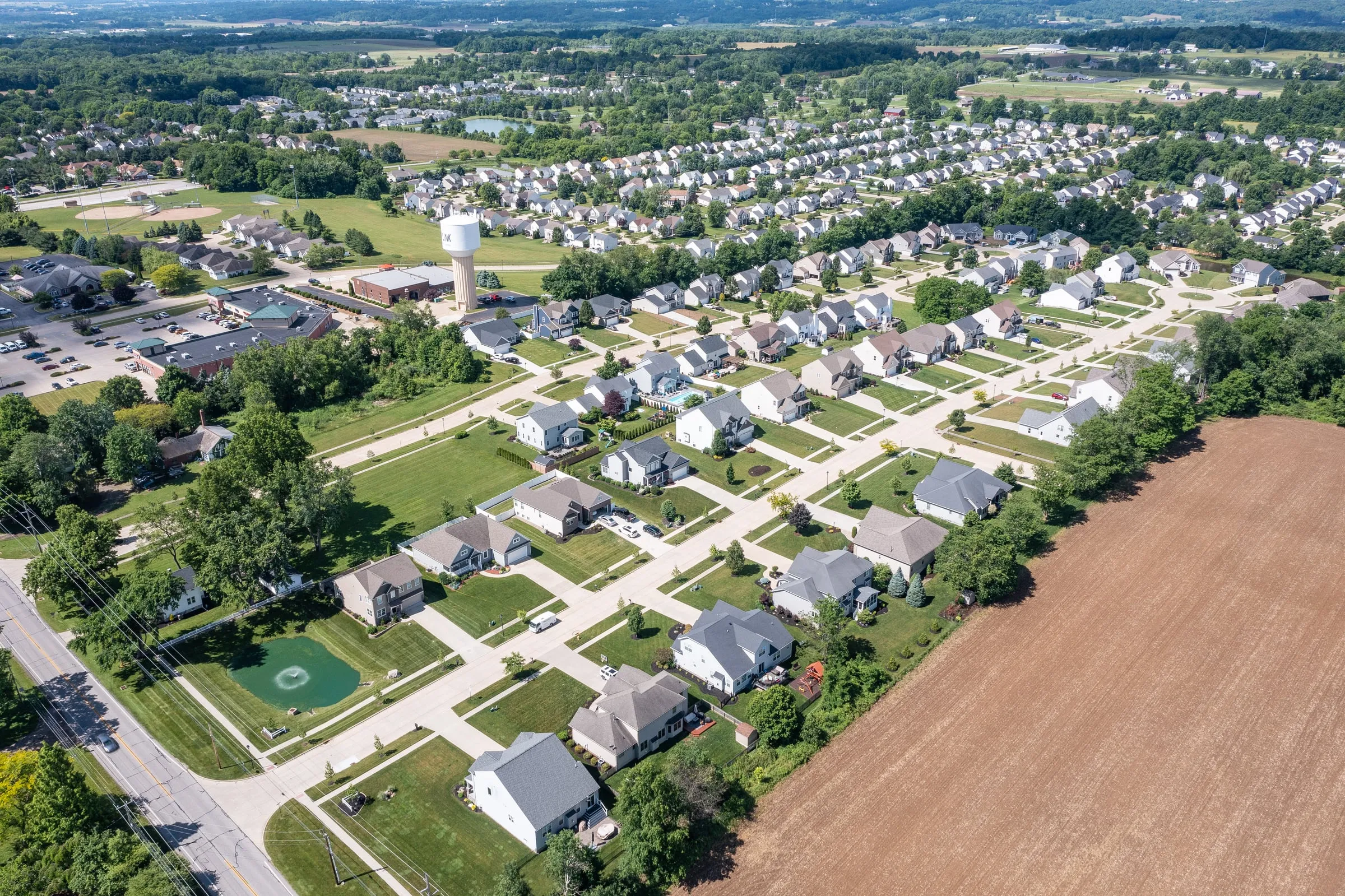 Aerial view of a neighborhood of new homes